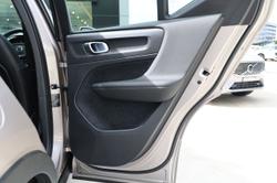 2023 Volvo XC40 Ultimate B4 Bright