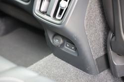 2023 Volvo XC40 Ultimate B4 Bright