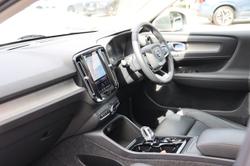 2023 Volvo XC40 Ultimate B4 Bright