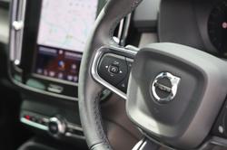 2023 Volvo XC40 Ultimate B4 Bright
