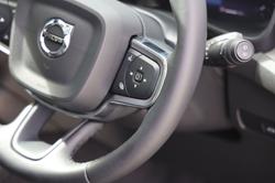 2023 Volvo XC40 Ultimate B4 Bright