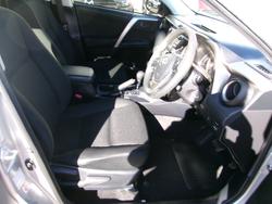 2015 TOYOTA
RAV4 GX (2WD)