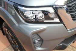 2025 Nissan Navara ST-X