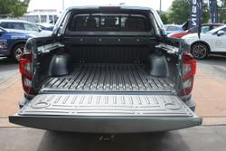 2025 Nissan Navara ST-X