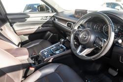 2019 Mazda
CX-5 Akera