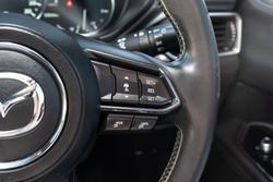 2019 Mazda
CX-5 Akera