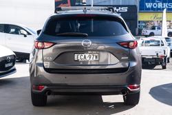 2019 Mazda
CX-5 Akera