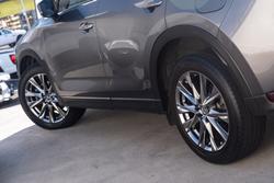 2019 Mazda
CX-5 Akera
