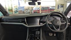 2025 VOLKSWAGEN
                Touareg R-LINE
