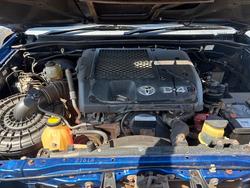 2011 TOYOTA Hilux HILUX 4x4 3.0L T/D D/C M/T SR5 1R61250 001 Tidal Blue