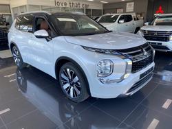 2025 MITSUBISHI Outlander EXCEED TOURER