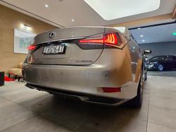 2016 Lexus
                GS450h Sports Luxury 3.5L Hybrid CVT Sedan