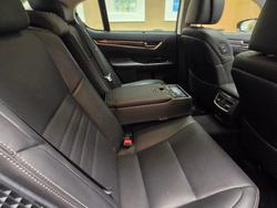 2016 Lexus
                GS450h Sports Luxury 3.5L Hybrid CVT Sedan