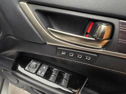 2016 Lexus
                GS450h Sports Luxury 3.5L Hybrid CVT Sedan