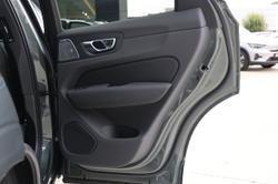 2026 Volvo XC60 Ultra T8 Plug-In Hybrid Dark