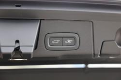 2026 Volvo XC60 Ultra T8 Plug-In Hybrid Dark