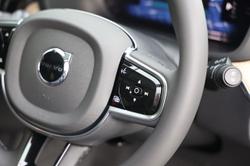 2026 Volvo XC60 Ultra T8 Plug-In Hybrid Dark