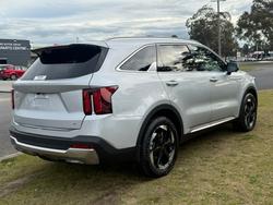 2025 Kia
Sorento HEV GT-Line