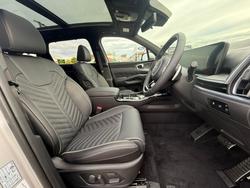 2025 Kia
Sorento HEV GT-Line