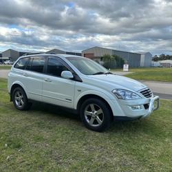 2010 SsangYong
Kyron M200 XDi