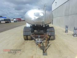 2001 Custom 4,000 Litre Aluminium Dog Tanker