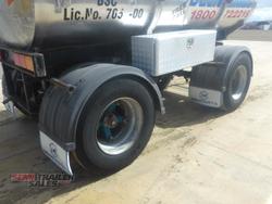 2001 Custom 4,000 Litre Aluminium Dog Tanker