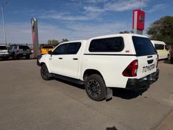 2024 Toyota Hilux SR5 White