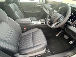 2025 MITSUBISHI
Outlander EXCEED