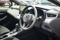 2025 Toyota COROLLA SX