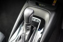 2025 Toyota COROLLA SX