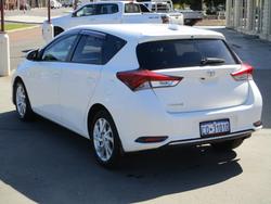 2017 Toyota Corolla Ascent Sport ZRE182R White