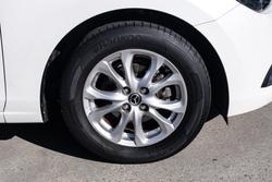 2016 Mazda
2 Maxx