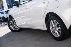 2016 Mazda
2 Maxx