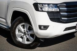 2025 Toyota LANDCRUISER GXL