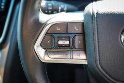 2025 Toyota LANDCRUISER GXL