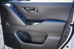 2025 Toyota LANDCRUISER GXL