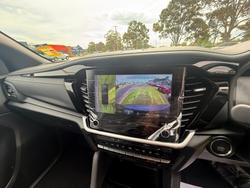 2025 Isuzu MU-X LS-T