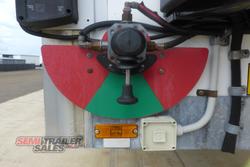 2006 Maxitrans Bogie Refrigerated Pantech