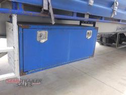 2010 Vawdrey 22 Pallet Curtainsider Road Train Lead