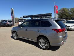 2019 MITSUBISHI OUTLANDER GREY