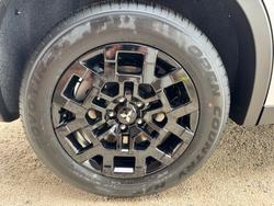 2025 MITSUBISHI Outlander LS