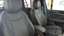 2025 VOLKSWAGEN Tiguan R-LINE