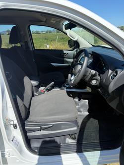 2024 NISSAN NP300 NAVARA SL