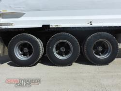 2001 Maxitrans Compactor Trailer