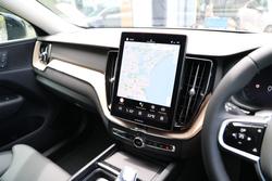 2025 Volvo XC60 Plus T8 Plug-In Hybrid Dark