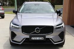 2025 Volvo XC60 Plus T8 Plug-In Hybrid Dark