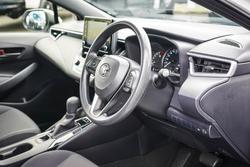 2020 Toyota
COROLLA Ascent Sport