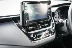 2020 Toyota
COROLLA Ascent Sport