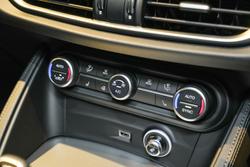 2025 Alfa Romeo Stelvio Tributo Italiano