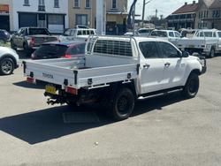 2019 TOYOTA
HILUX SR (4x4)
